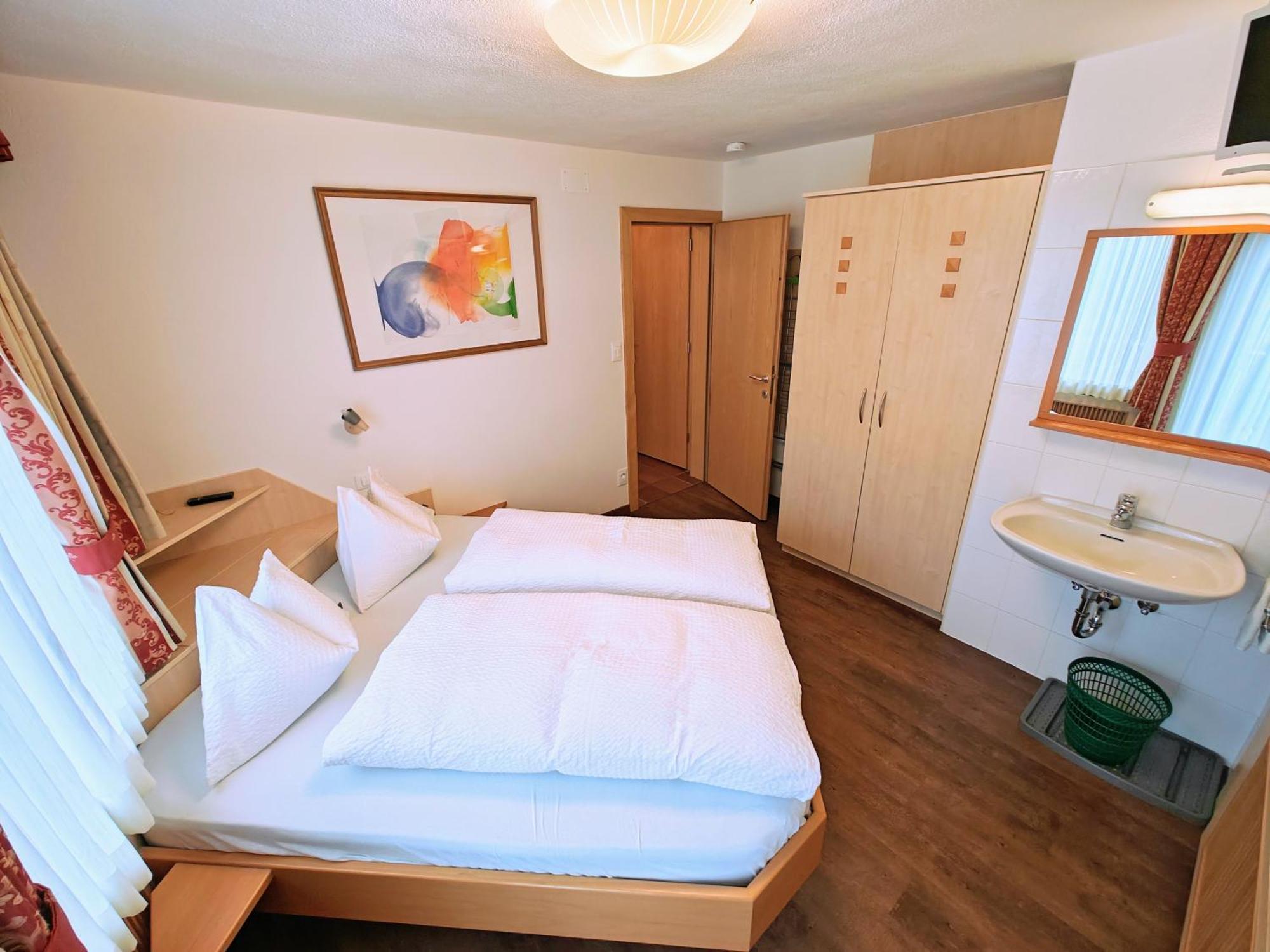 Apartments Brunella La Villa  Pokój zdjęcie