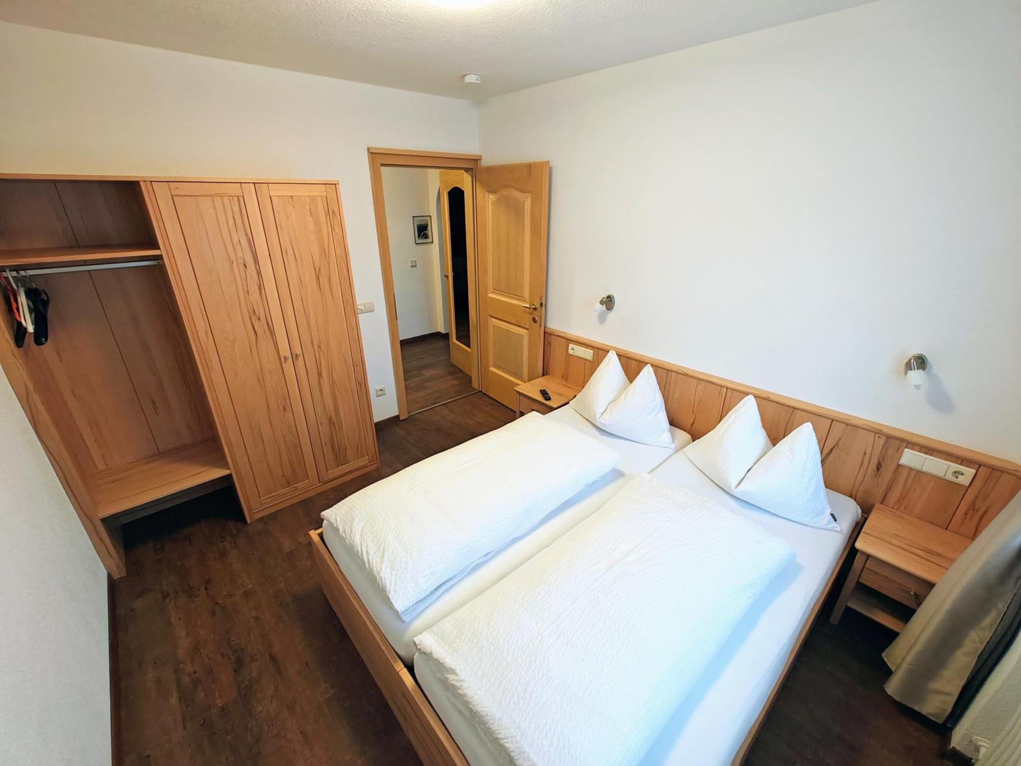 Apartments Brunella La Villa  Pokój zdjęcie